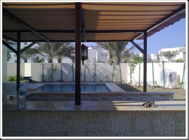 60m3 skimmer pool with jacuzzi   pool bar at the wave.jpg
